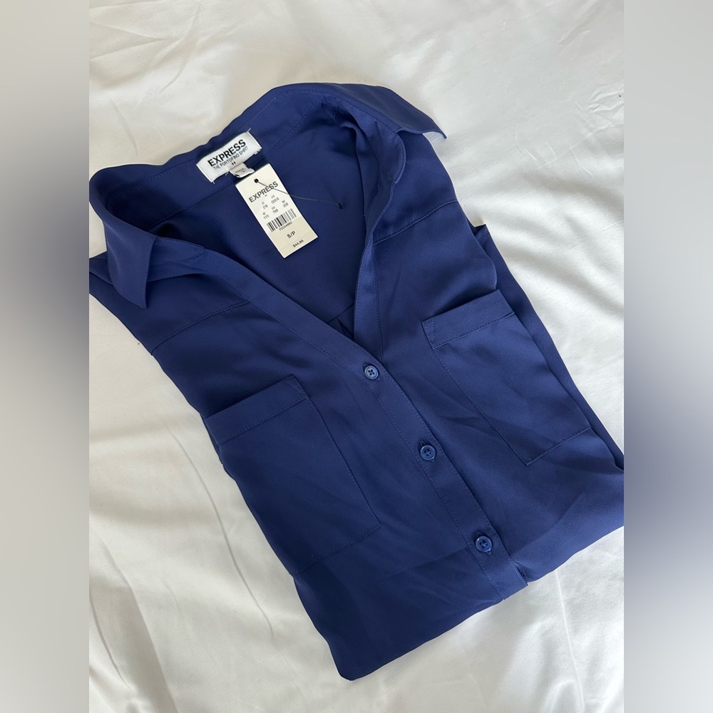 Express “the portofino shirt” in Navy